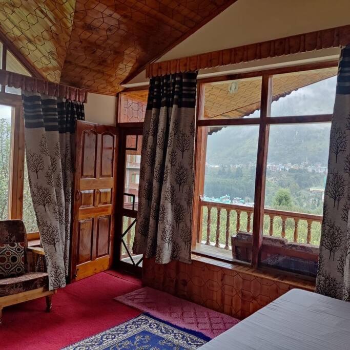 Aroma Taru Villa / Cottage ,Manali Экстерьер фото